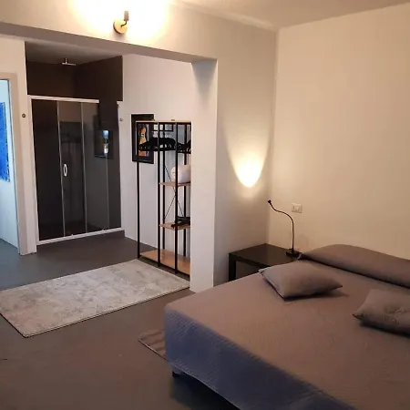 Unique Art Bed & Breakfast