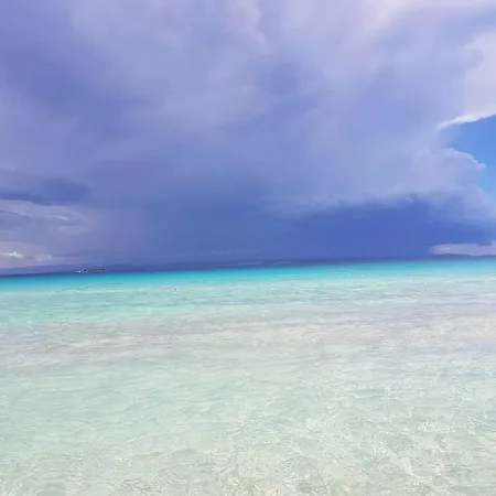 Bed & Breakfast Unique Art