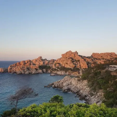 Bed and Breakfast Unique Art